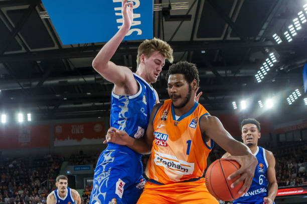 更成为圣基 更成为圣基